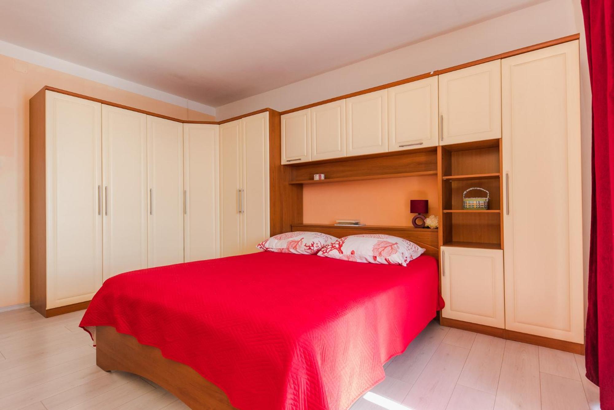 Apartments Marko Trogir Bilik gambar